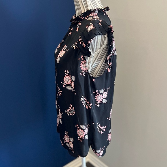 Loft Floral Ruffle Shell - Picture 3 of 9